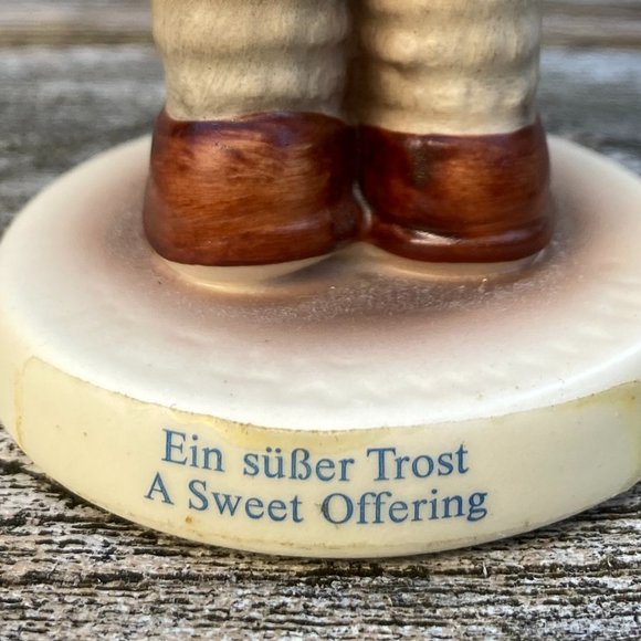 💯 Authentic Goebel Vintage Hummel "A Sweet Offering" Figurine #144-Hummel Club - Picture 10 of 11